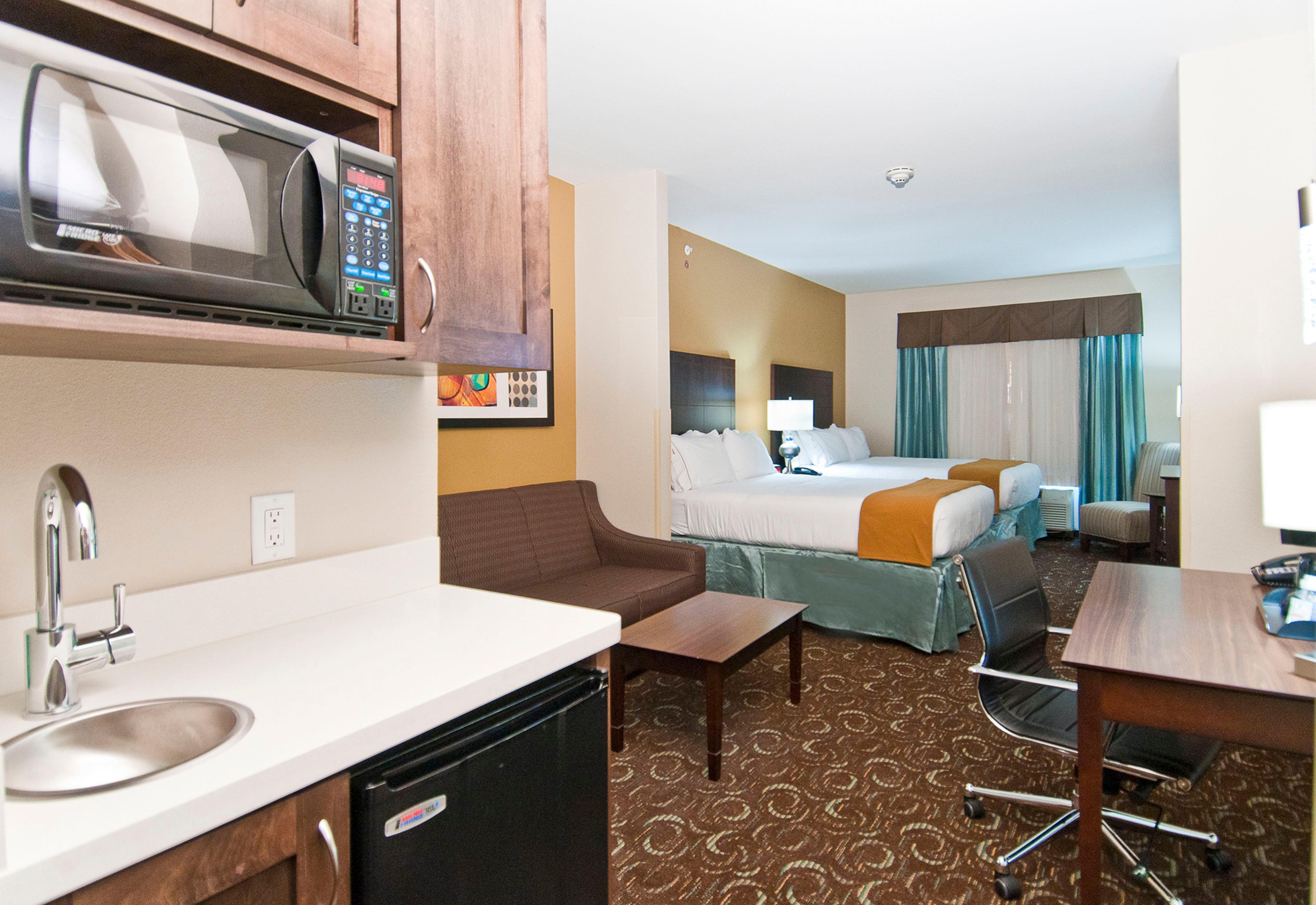 Holiday Inn Express & Suites San Antonio Frost Bank Center By Ihg Extérieur photo