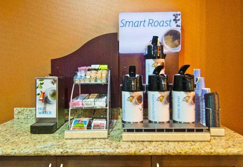 Holiday Inn Express & Suites San Antonio Frost Bank Center By Ihg Extérieur photo